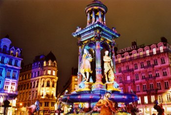 Lighting effects in the Jacobins square