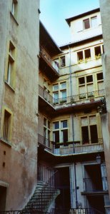 Cour