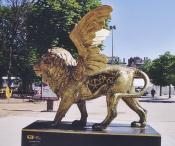 Lion, place Bellecour